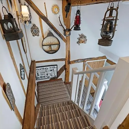 Local Walks Pub Gardens Pet Friendly Landscaped Gardens And Free Private Parking Villa Doddington  Exterior photo