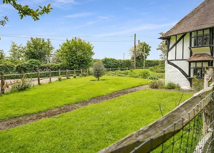 Local Walks Pub Gardens Pet Friendly Landscaped Gardens And Free Private Parking