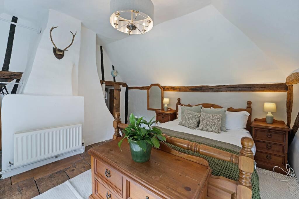 Holiday home Local Walks Pub Gardens Pet Friendly Landscaped Gardens And Free Private Parking *