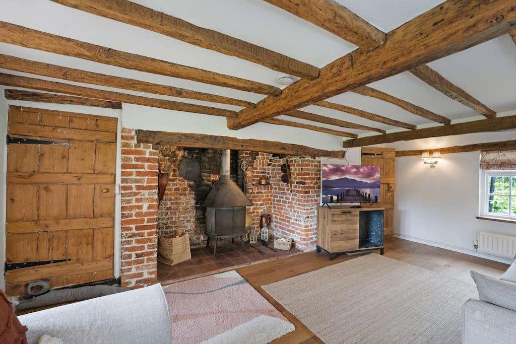 Local Walks Pub Gardens Pet Friendly Landscaped Gardens And Free Private Parking Holiday home