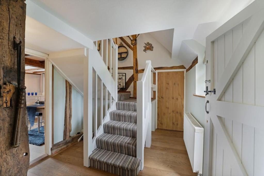 Local Walks Pub Gardens Pet Friendly Landscaped Gardens And Free Private Parking Holiday home