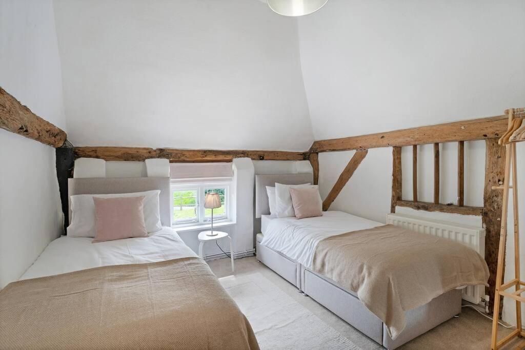 Holiday home Local Walks Pub Gardens Pet Friendly Landscaped Gardens And Free Private Parking *