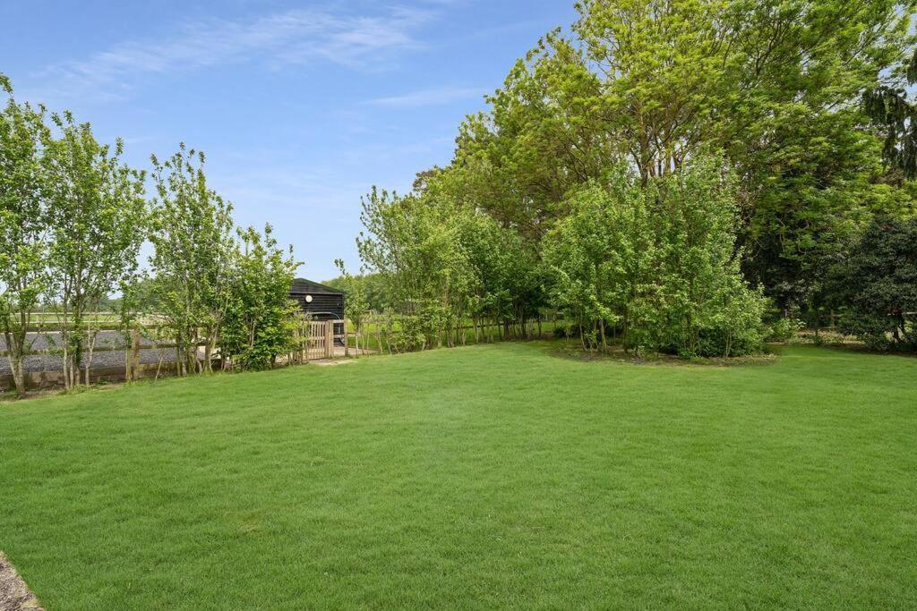 Holiday home Local Walks Pub Gardens Pet Friendly Landscaped Gardens And Free Private Parking
